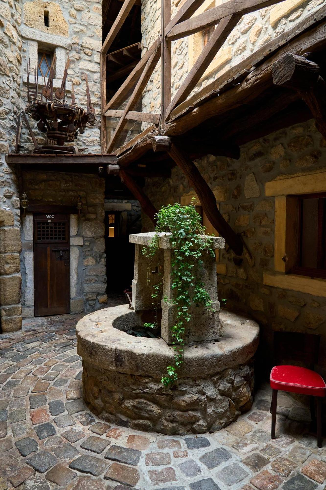 Montagny  Aux Prisons De Montagny B&B 외부 사진